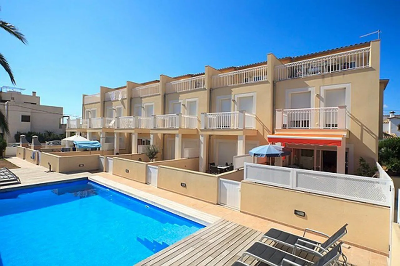 Holiday home Port de Pollenca Villa: 3-Bedroom with Shared Pool and Wi-Fi